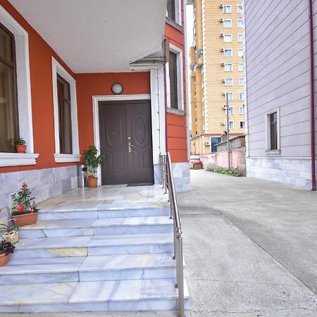 Family Apartments In Batumi Bagian luar foto